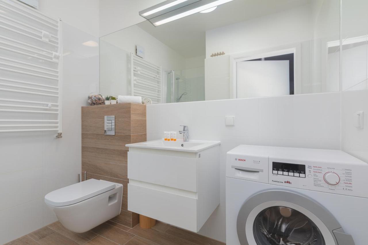 Osiedle Feniks Kolobrzeg By Noclegi Renters Ngoại thất bức ảnh